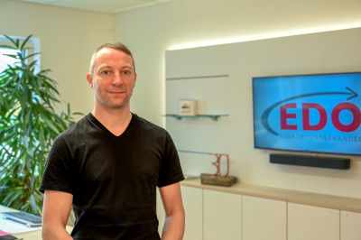<strong>Stefan Meinhardt</strong>